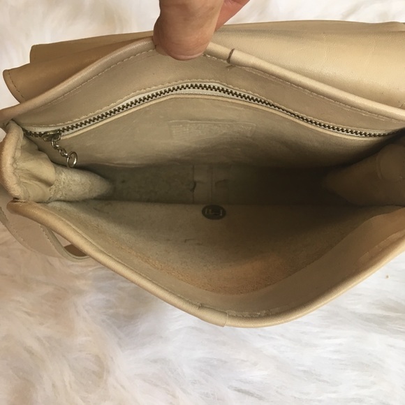 Authentic Coach Messenger / Crossbody - Picture 3 of 7